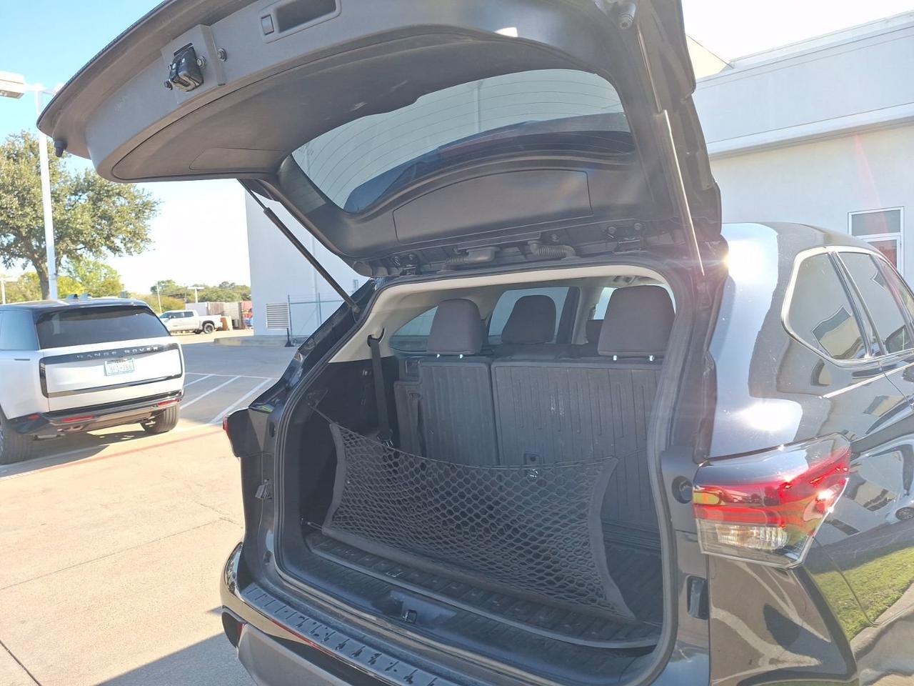 2022 Toyota Highlander L Hurst TX