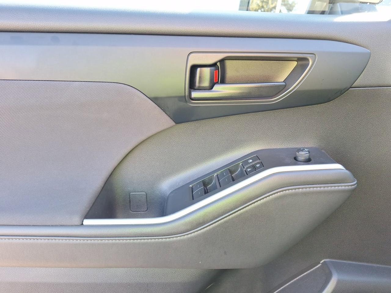 2022 Toyota Highlander L Hurst TX