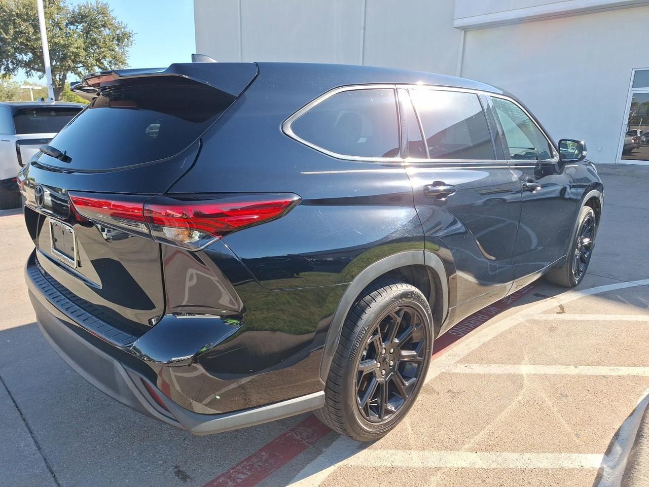 2022 Toyota Highlander L Hurst TX