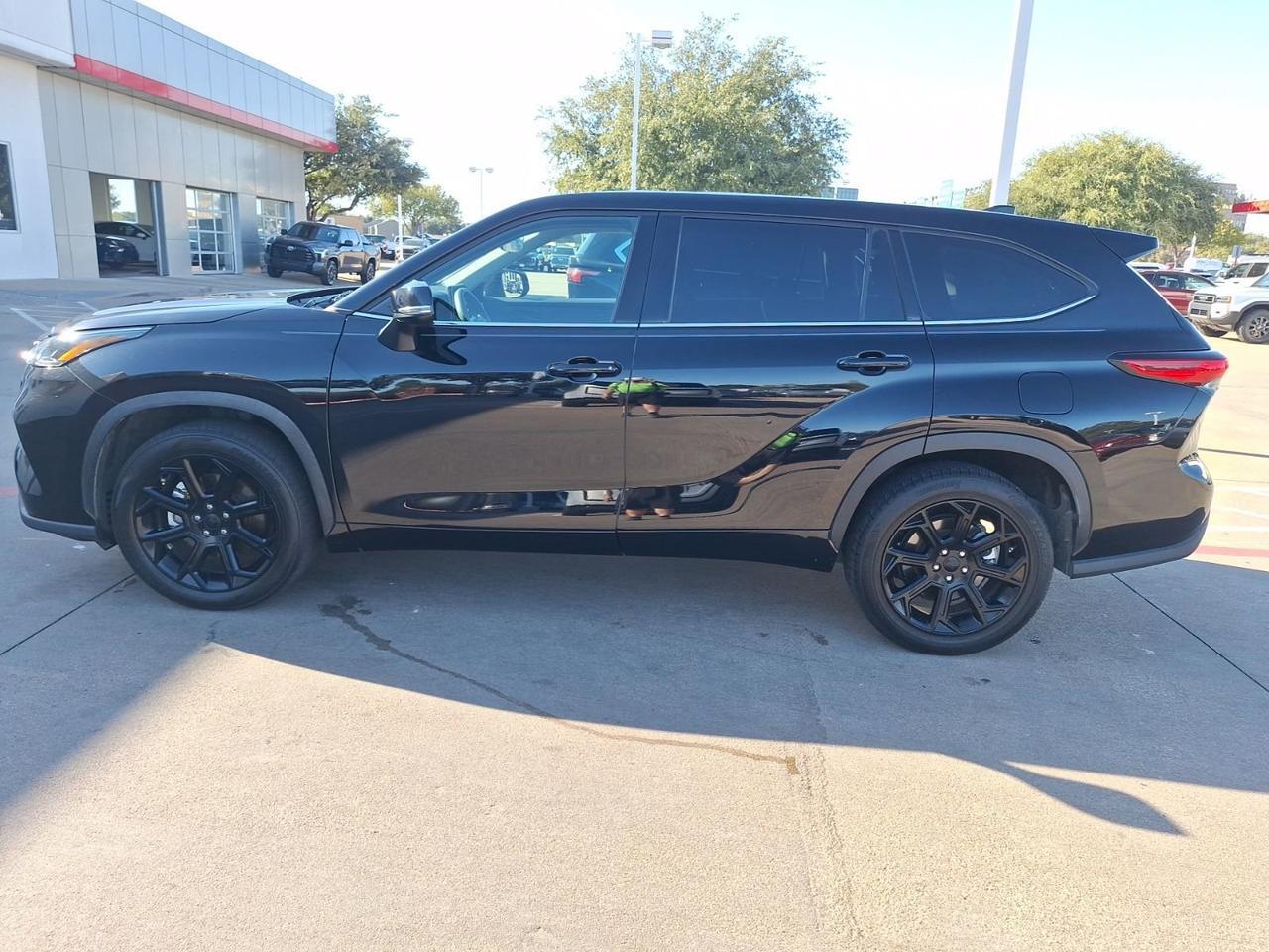 2022 Toyota Highlander L Hurst TX