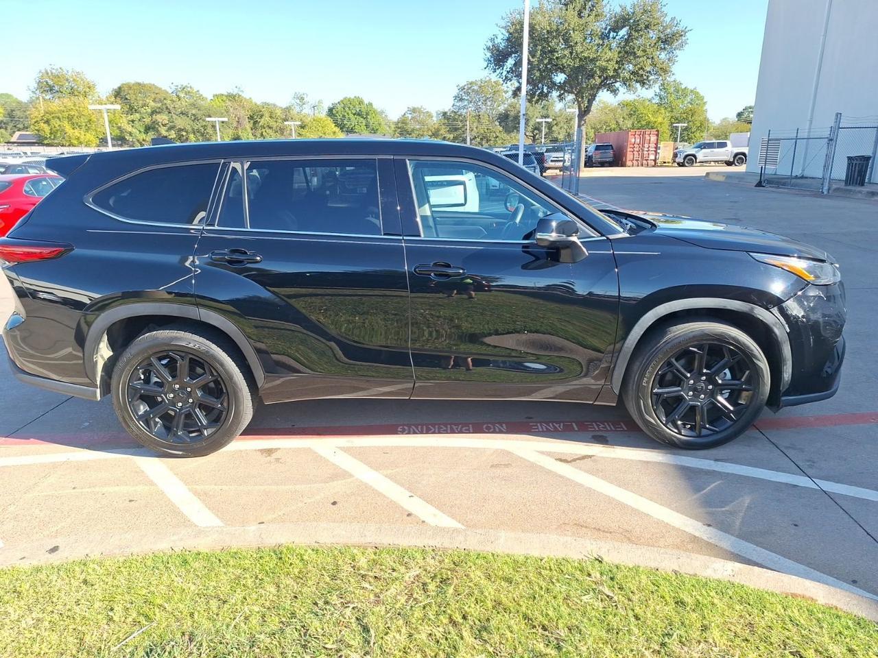 2022 Toyota Highlander L Hurst TX