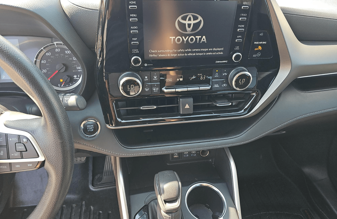2022 Toyota Highlander L