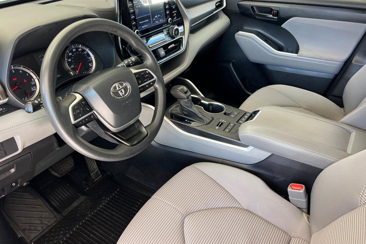 2022 Toyota Highlander L Roseville CA