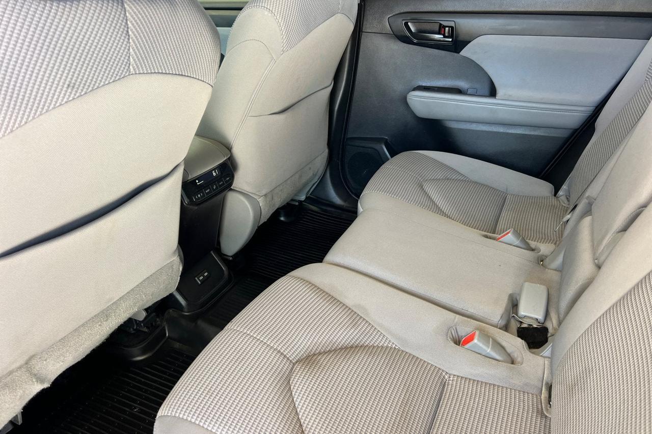 2022 Toyota Highlander L Roseville CA