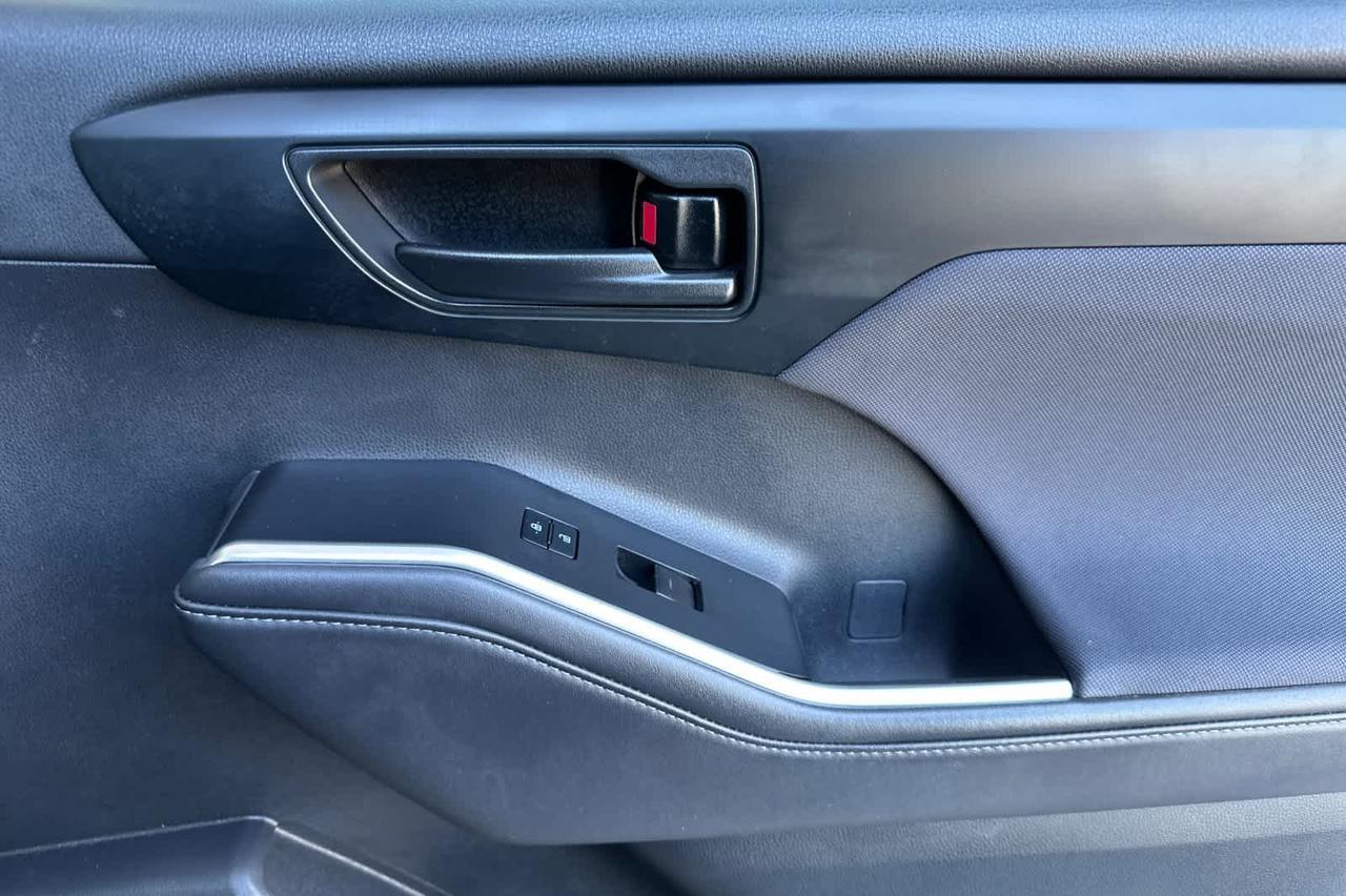2022 Toyota Highlander L Roseville CA
