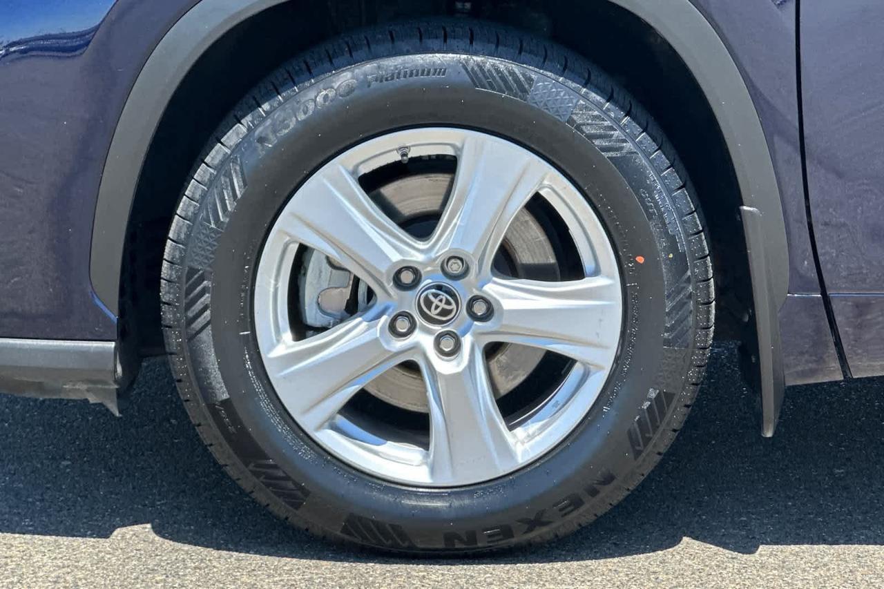 2022 Toyota Highlander L Roseville CA