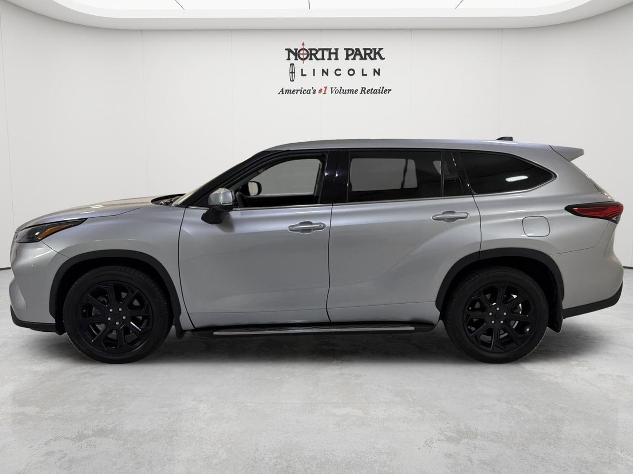 2022 Toyota Highlander L