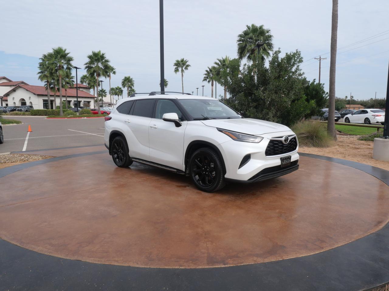 2022 Toyota Highlander L