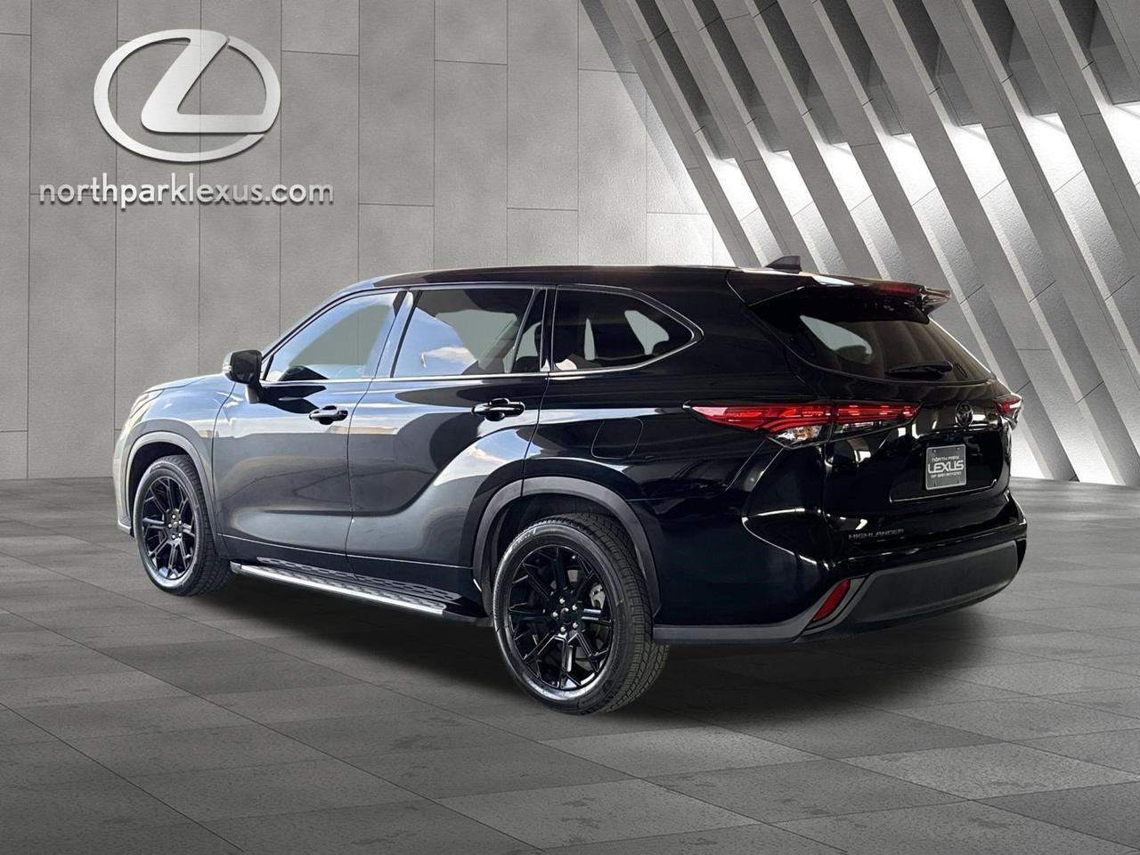 2022 Toyota Highlander L