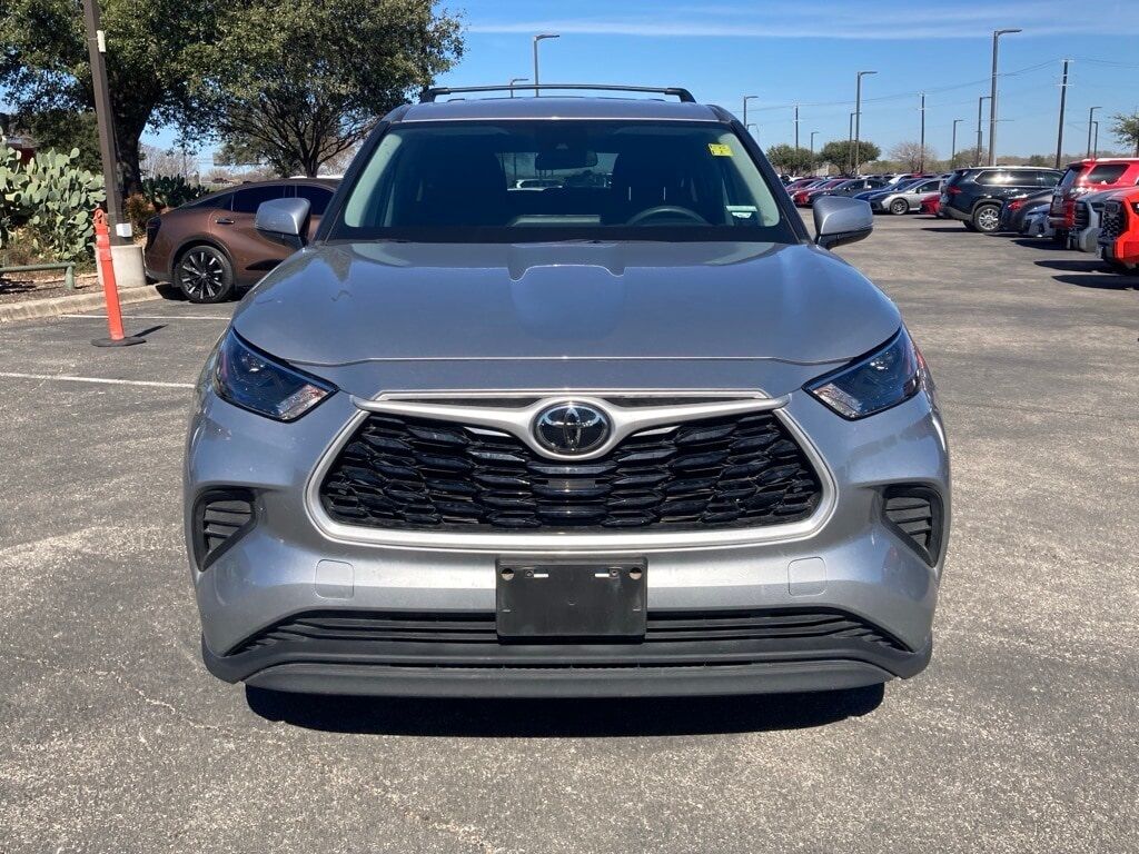 2022 Toyota Highlander L