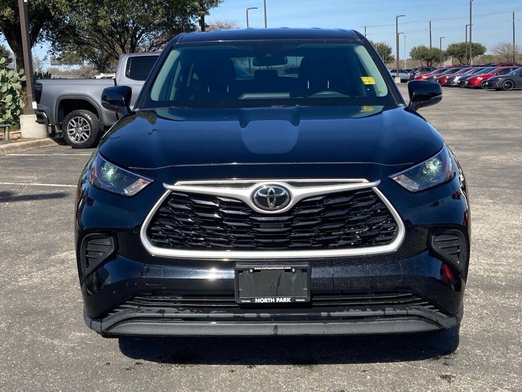 2022 Toyota Highlander L