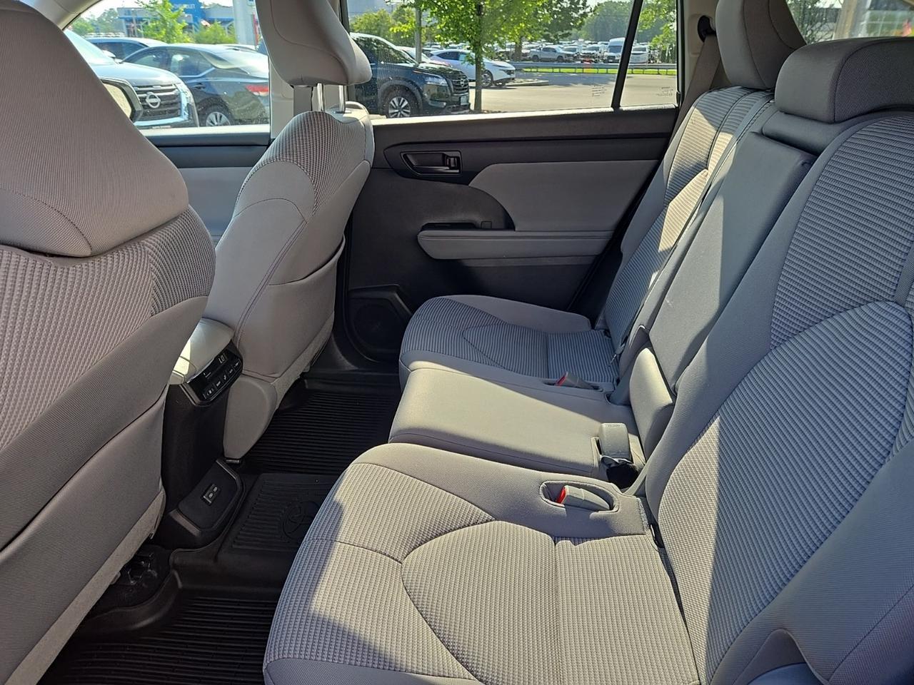 2022 Toyota Highlander L Glen Burnie MD