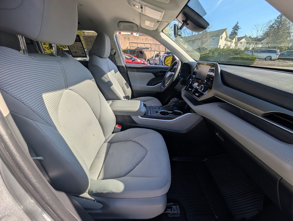 2022 Toyota Highlander L Cockeysville MD