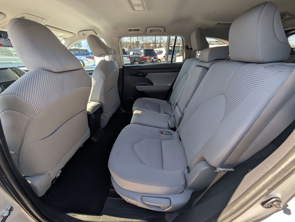 2022 Toyota Highlander L Cockeysville MD