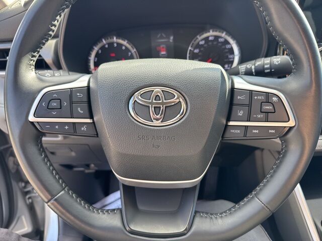 2022 Toyota Highlander LE  TX