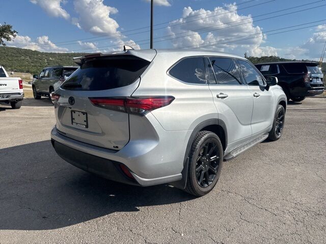 2022 Toyota Highlander LE  TX