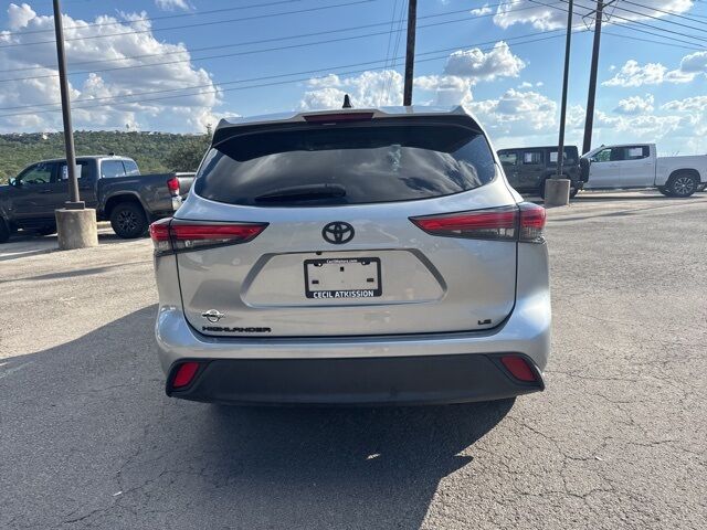 2022 Toyota Highlander LE  TX