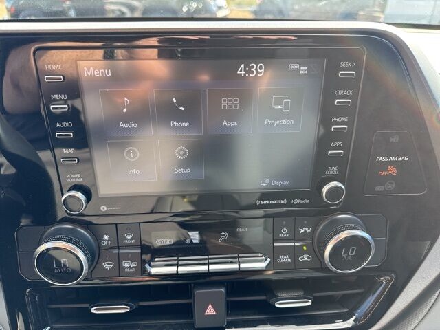 2022 Toyota Highlander LE  TX