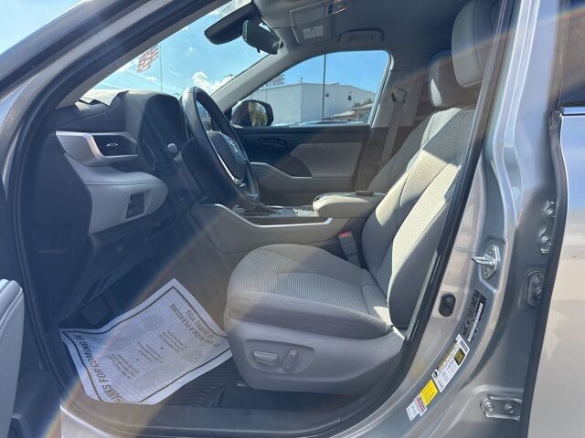 2022 Toyota Highlander LE  TX
