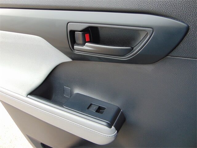 2022 Toyota Highlander LE Santa Fe NM