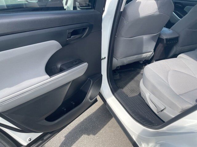 2022 Toyota Highlander LE North Attleboro MA