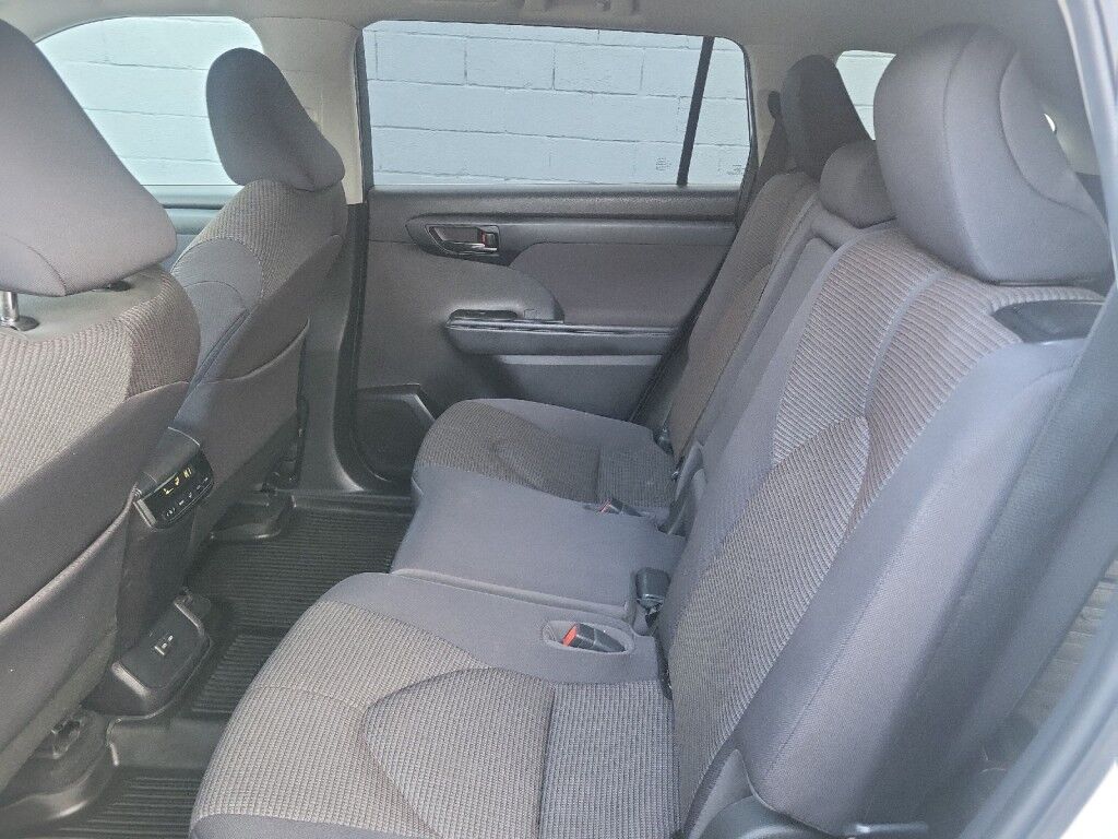 2022 Toyota Highlander LE Owego NY