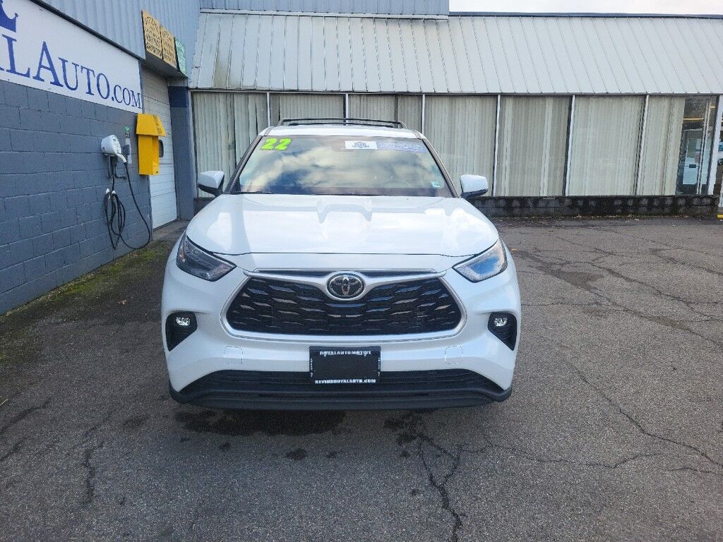 2022 Toyota Highlander LE Owego NY