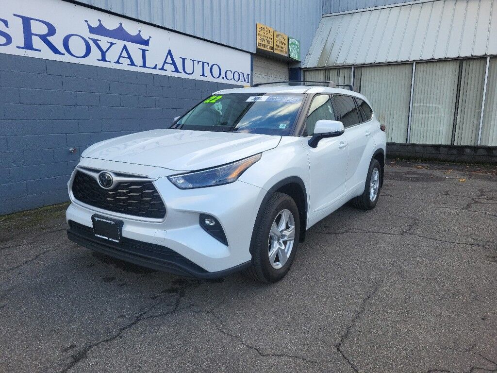 2022 Toyota Highlander LE
