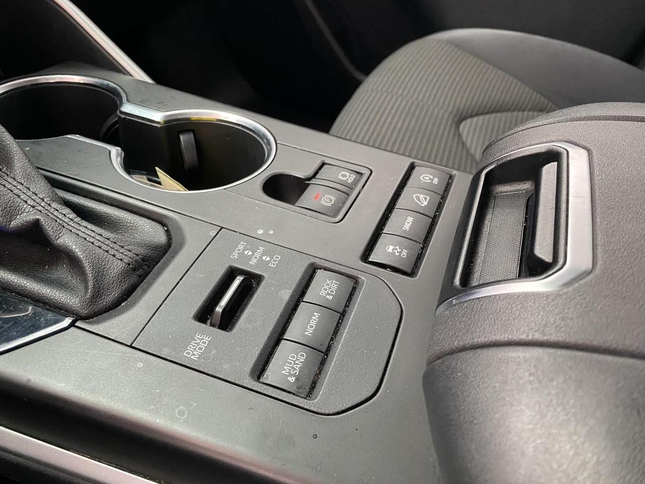 2022 Toyota Highlander LE Richmond Hill NY