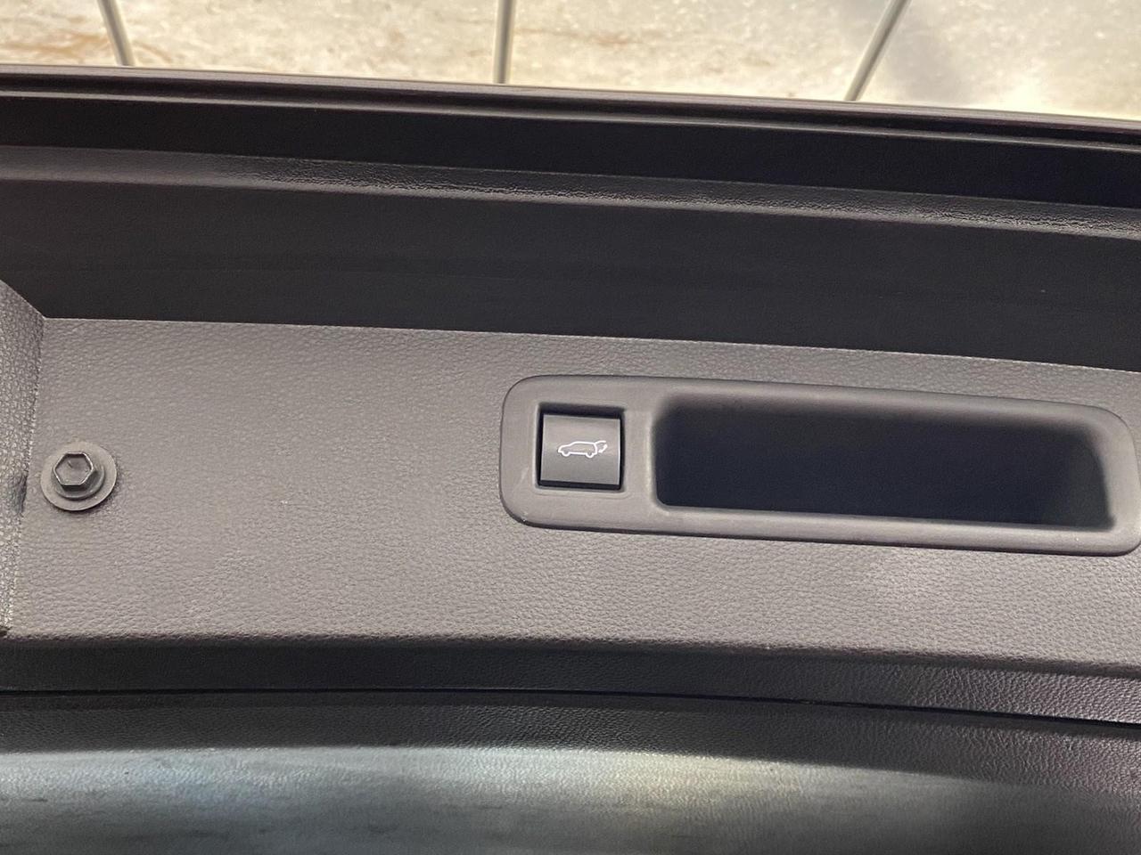 2022 Toyota Highlander LE Richmond Hill NY