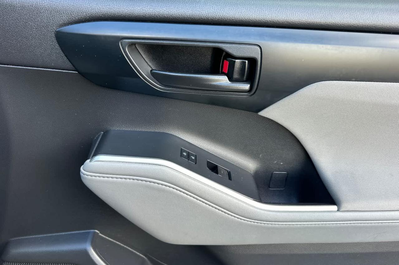 2022 Toyota Highlander LE Roseville CA