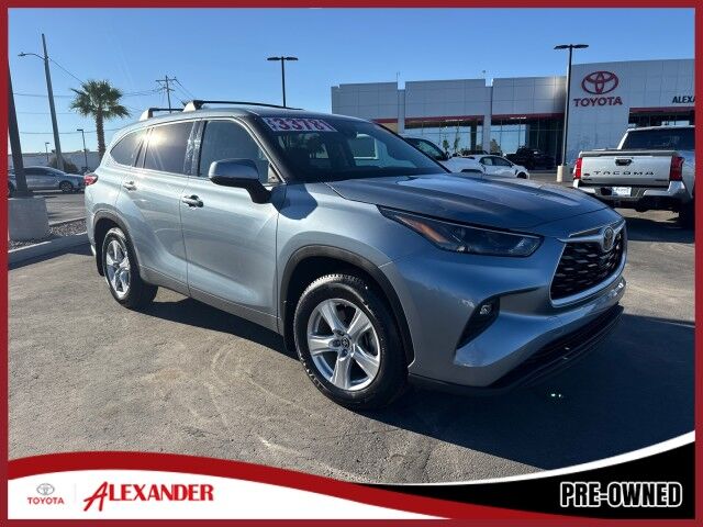 2022 Toyota Highlander LE