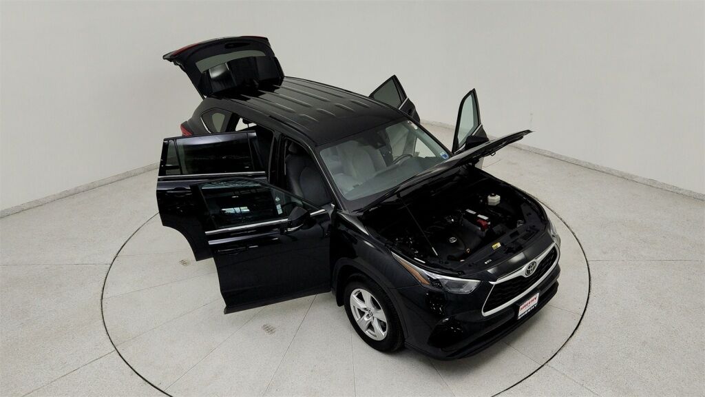 2022 Toyota Highlander LE Laurel MD