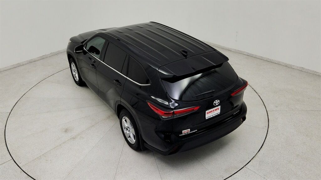 2022 Toyota Highlander LE Laurel MD