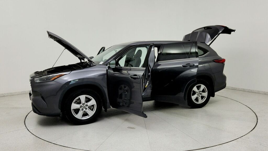 2022 Toyota Highlander LE Laurel MD