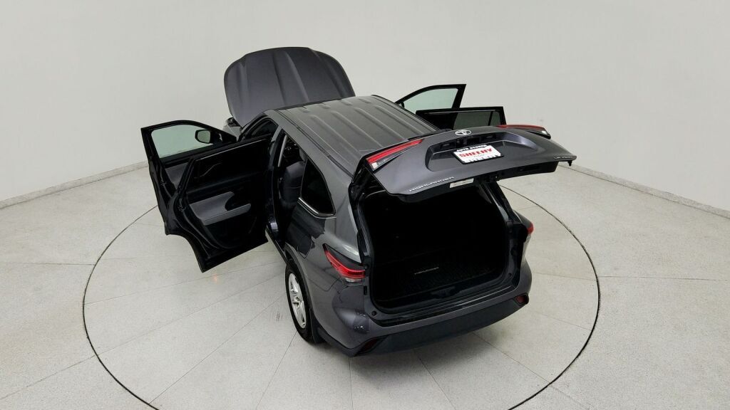 2022 Toyota Highlander LE Laurel MD