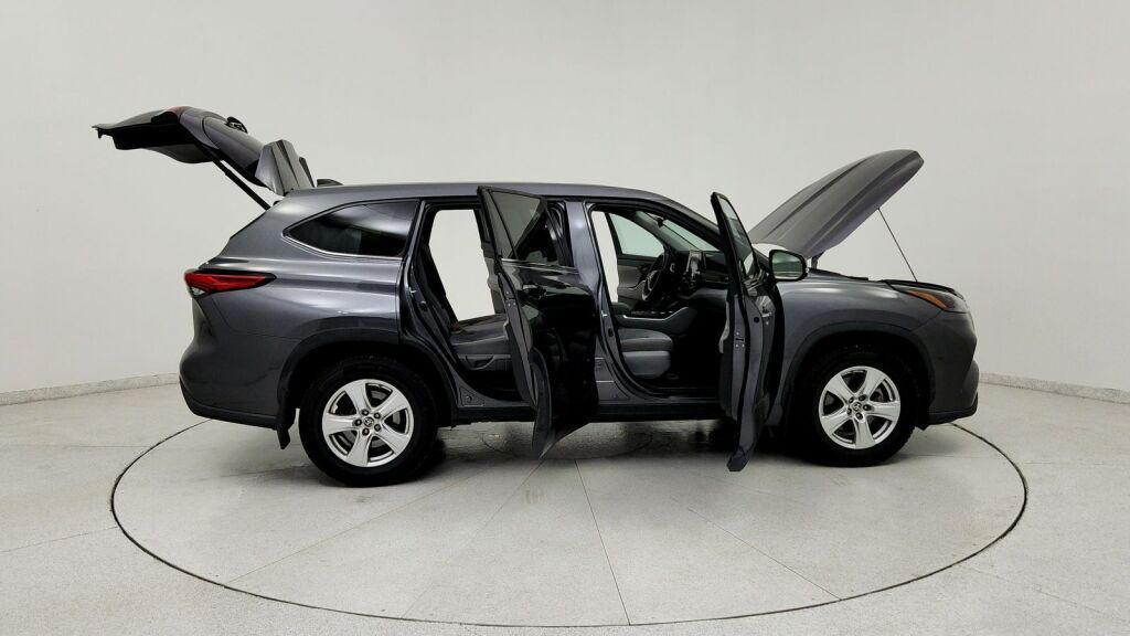 2022 Toyota Highlander LE Laurel MD