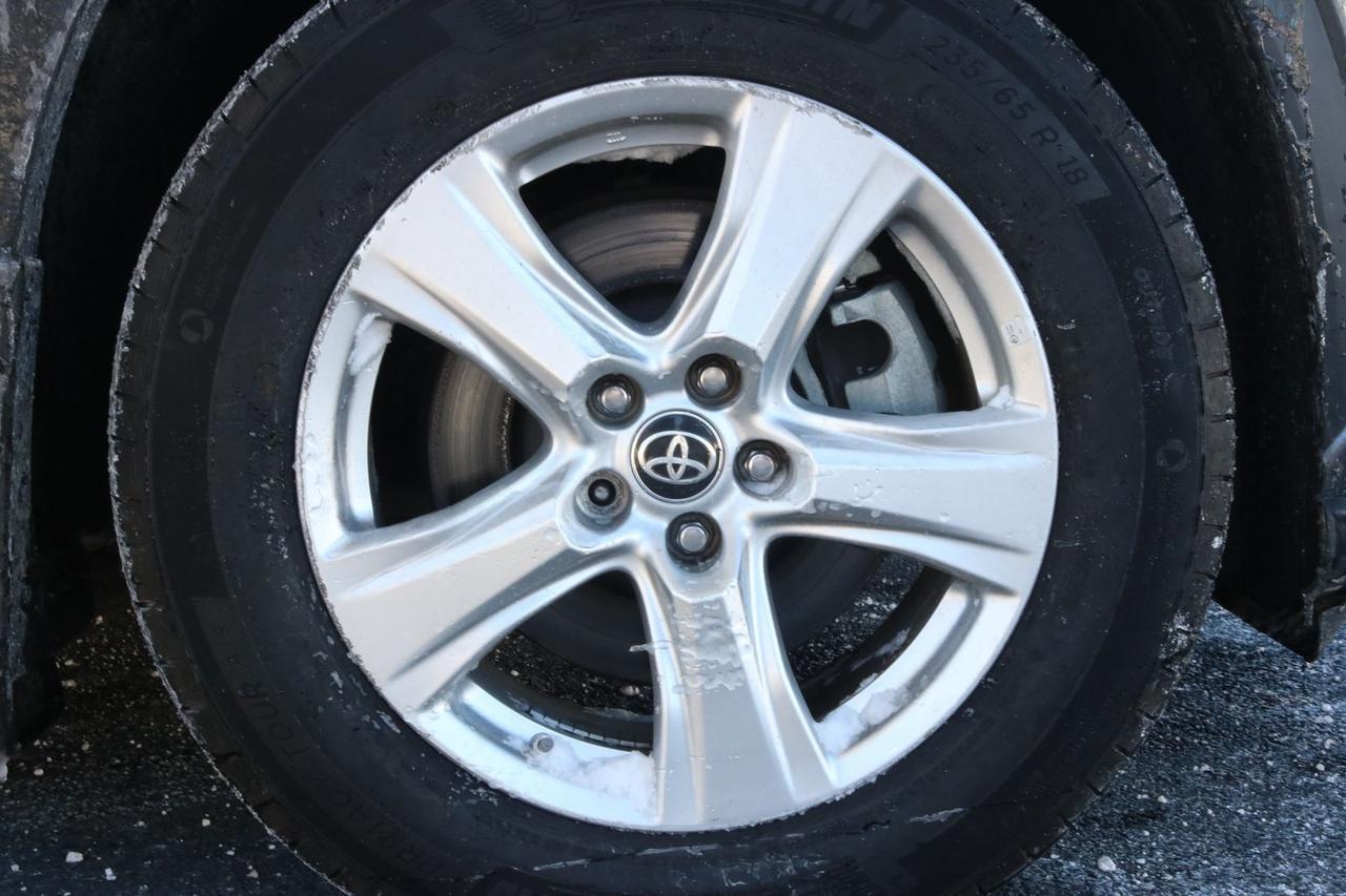 2022 Toyota Highlander LE Fredericksburg VA