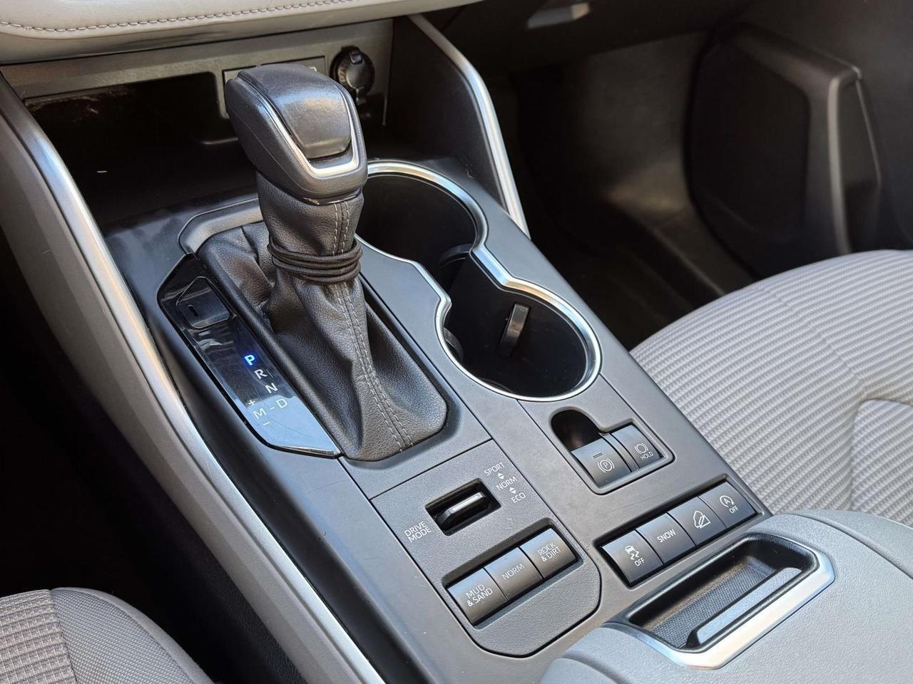 2022 Toyota Highlander LE Fredericksburg VA