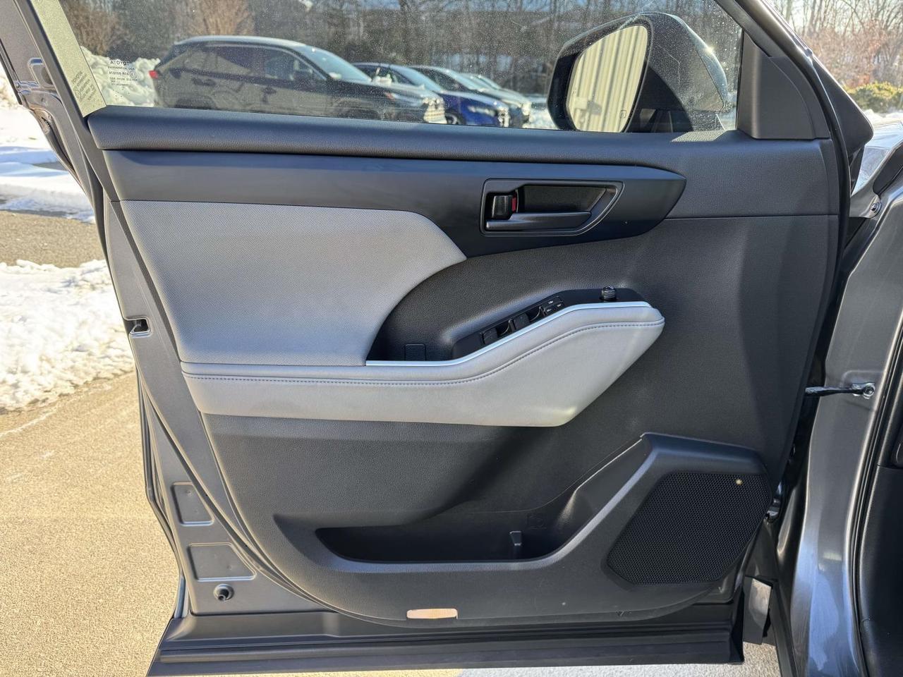 2022 Toyota Highlander LE Fredericksburg VA