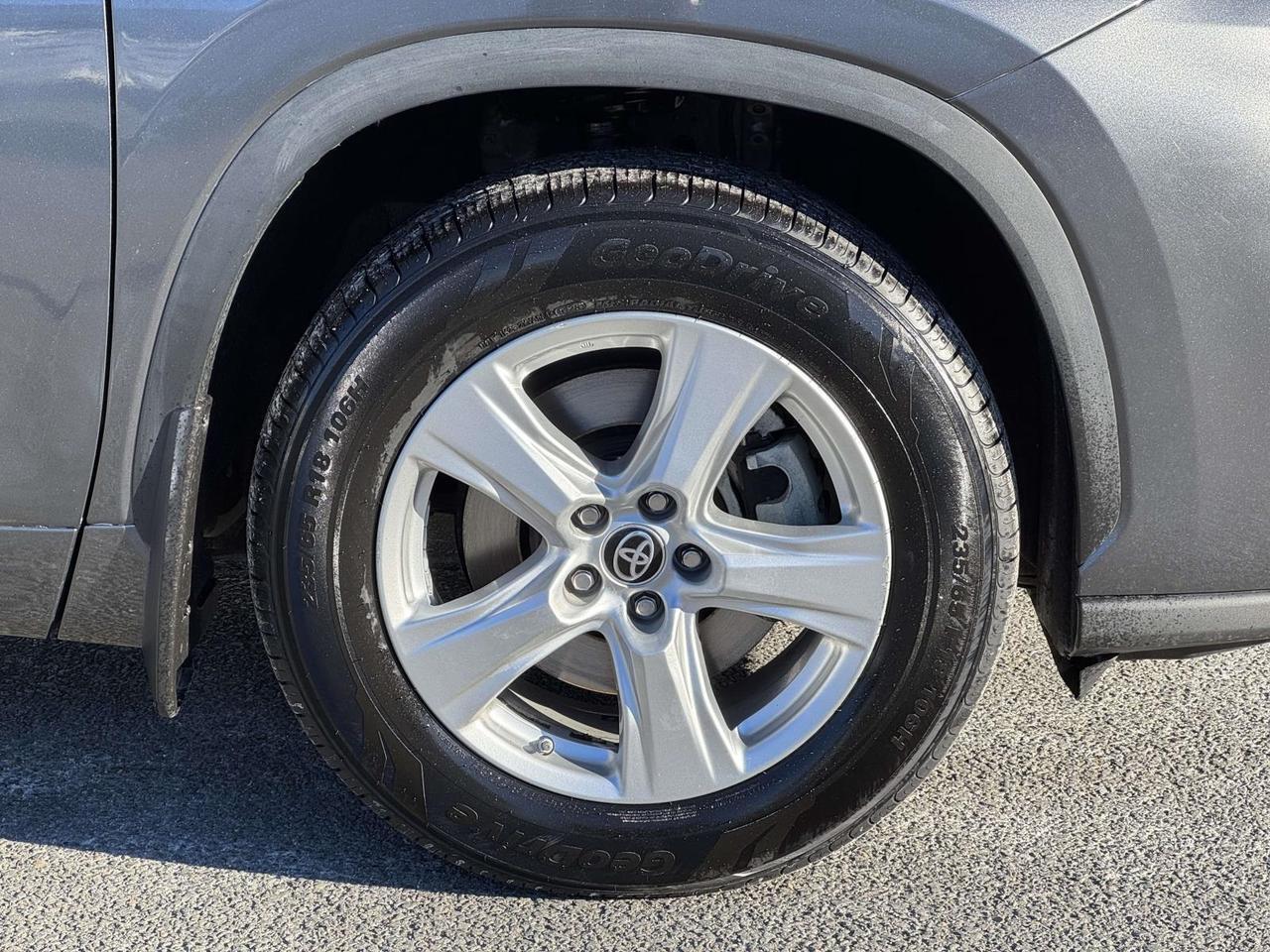 2022 Toyota Highlander LE Fredericksburg VA