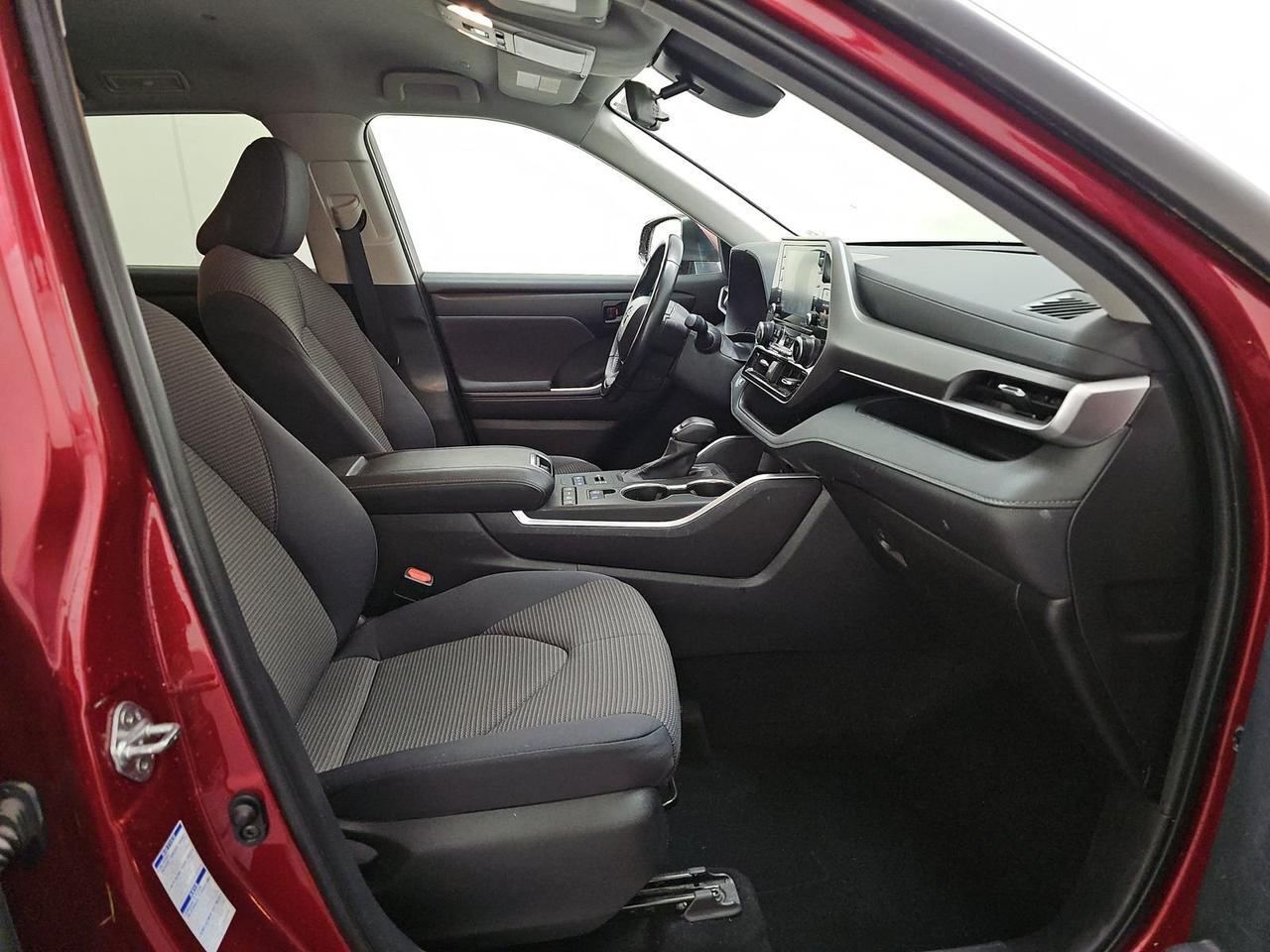 2022 Toyota Highlander LE Stafford VA