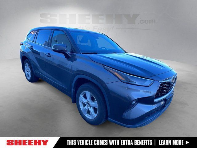 2022 Toyota Highlander LE