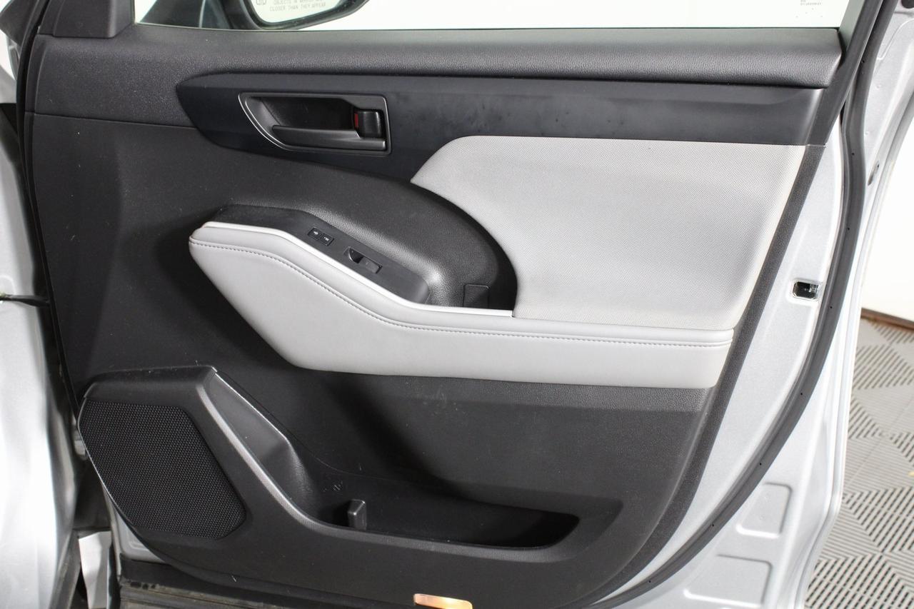 2022 Toyota Highlander LE Stafford VA