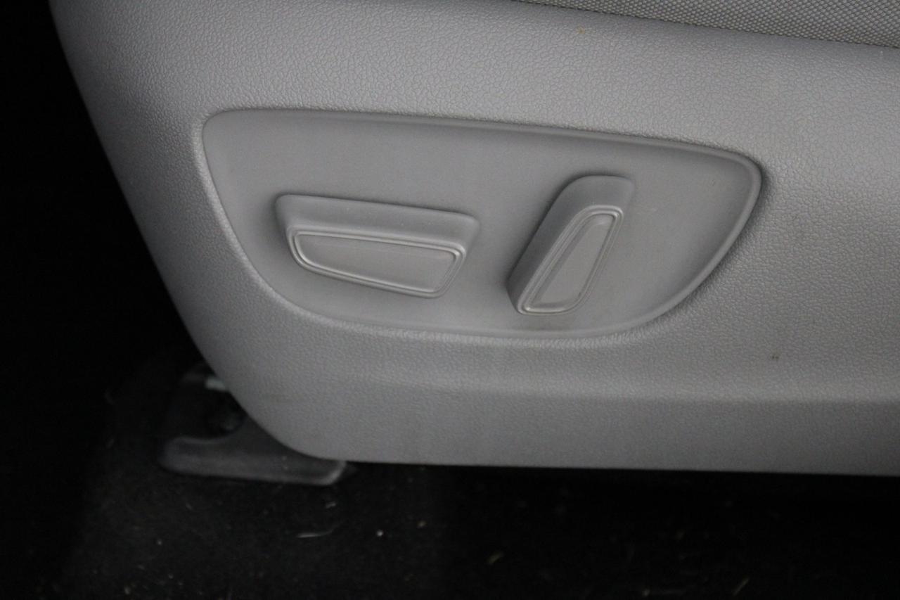 2022 Toyota Highlander LE Stafford VA