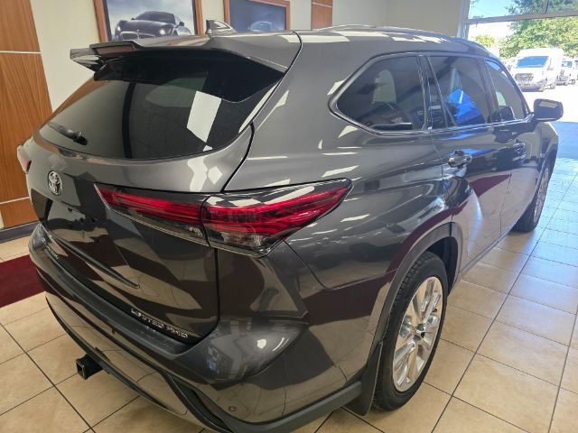 2022 Toyota Highlander Limited