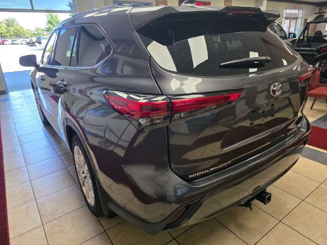 2022 Toyota Highlander Limited