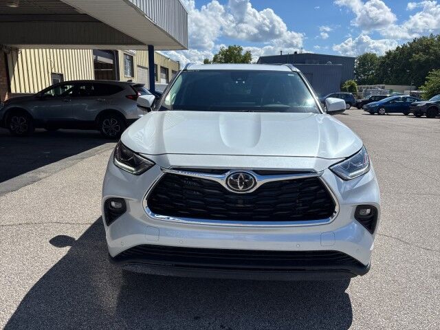2022 Toyota Highlander Limited Cleveland OH