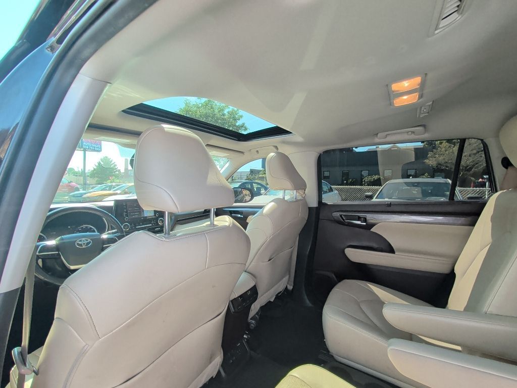 2022 Toyota Highlander Limited Worcester MA