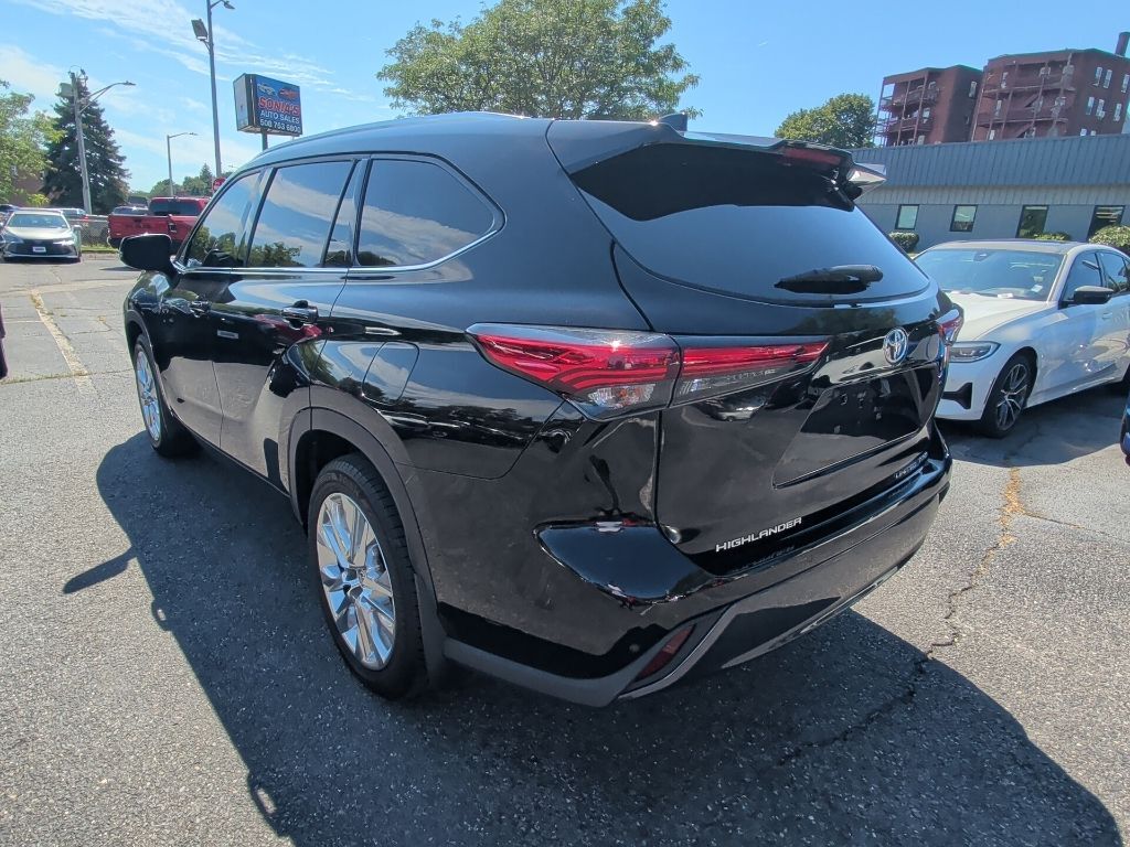 2022 Toyota Highlander Limited Worcester MA